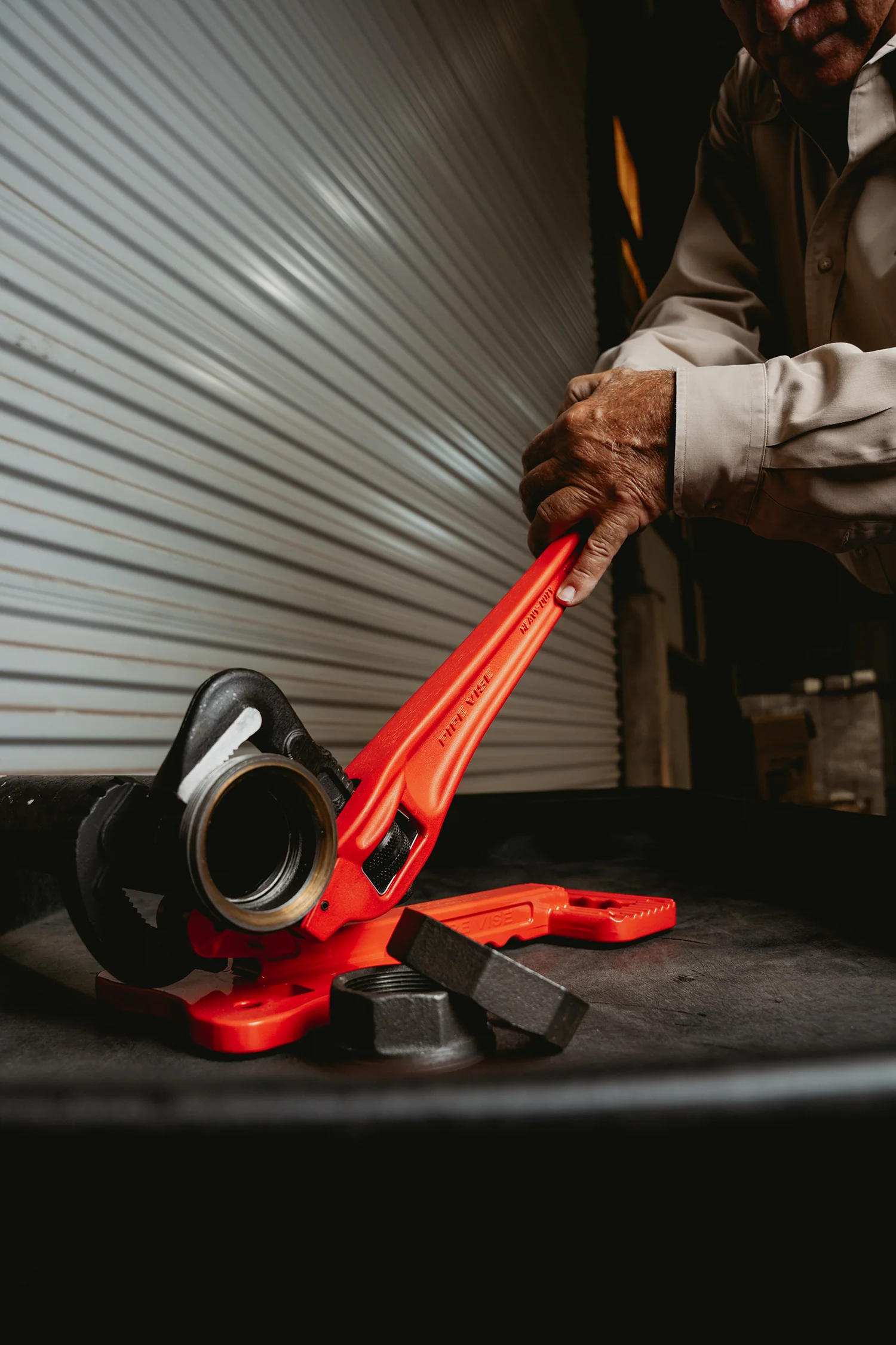 18" Aluminum Offset Pipe Wrench (OAPW18) - Image 4