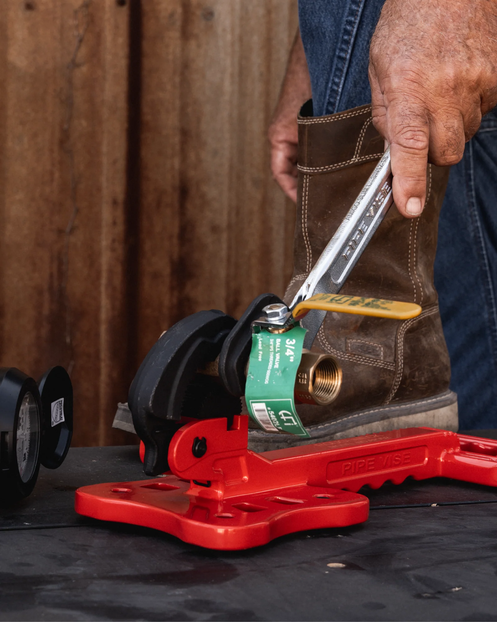 The Roughneck™ (APV02). 2" Capacity. - Image 4