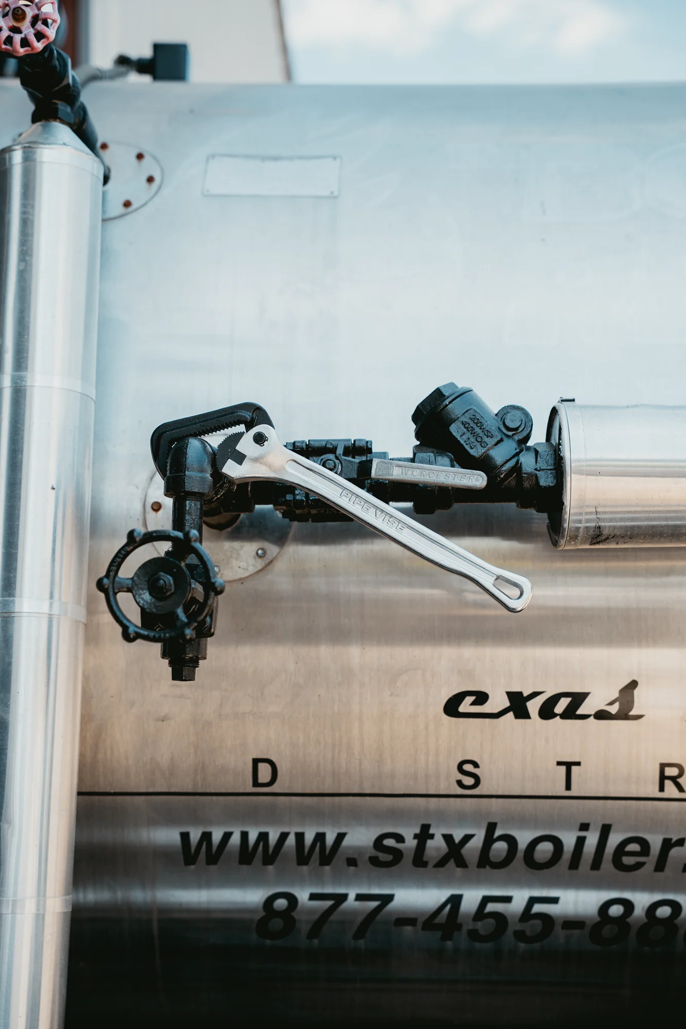 The Tomahawk™ (SW12-2). 2" Capacity. - Image 3