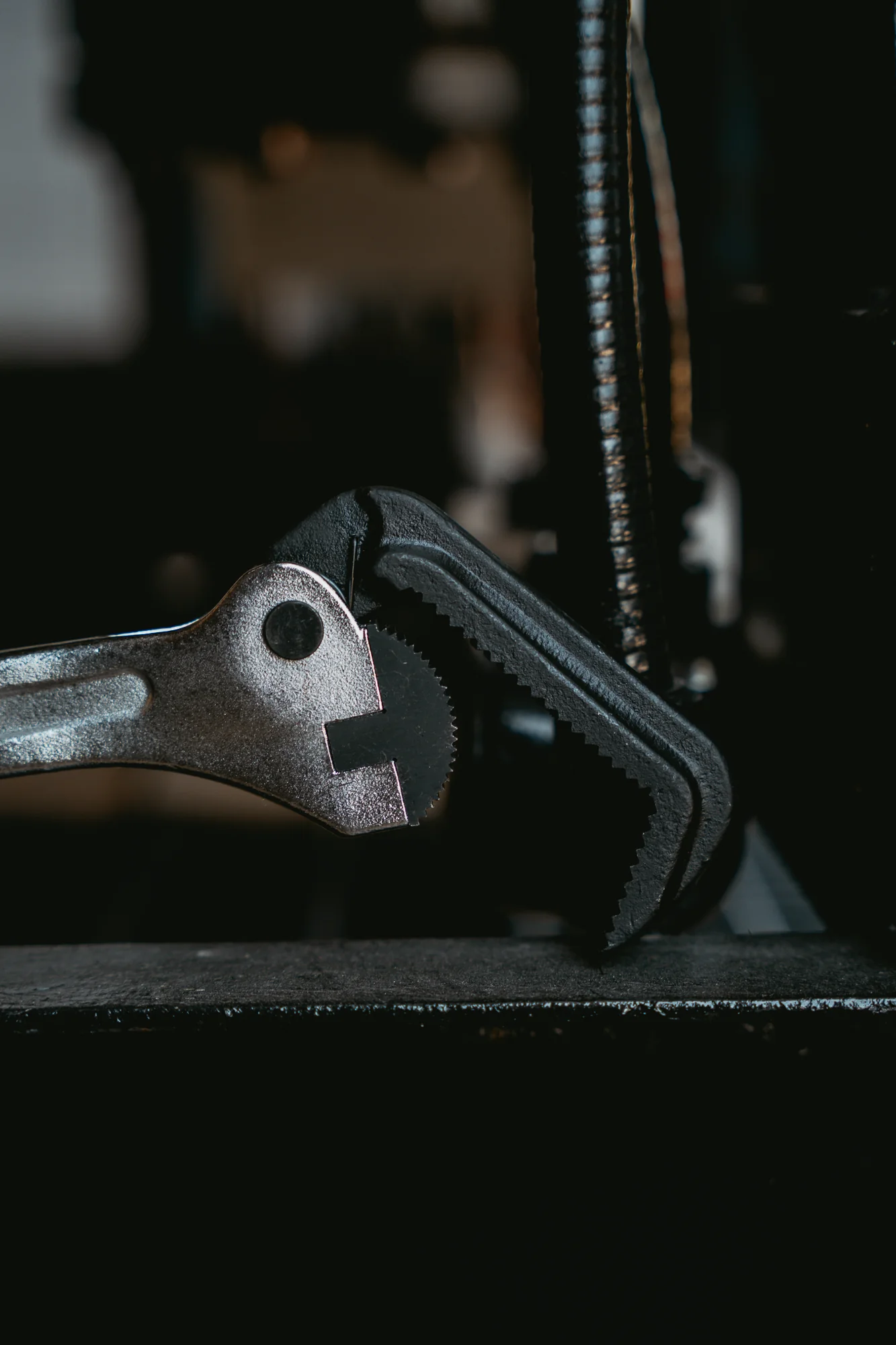 The Tomahawk™ (SW12-2). 2" Capacity. - Image 8