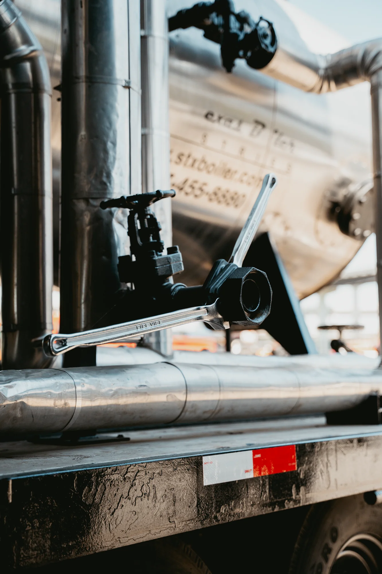 The Tomahawk XL™ (SW16-2). 2" Capacity. - Image 8